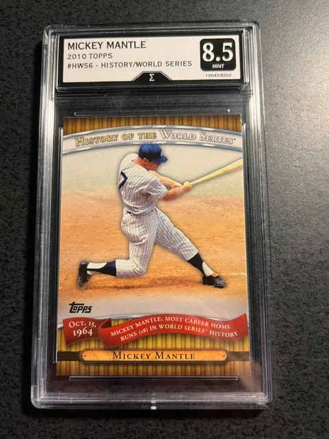 MICKEY MANTLE 2010 TOPPS HISTORY WORLD SERIES #HWS6-GRADED 8.5