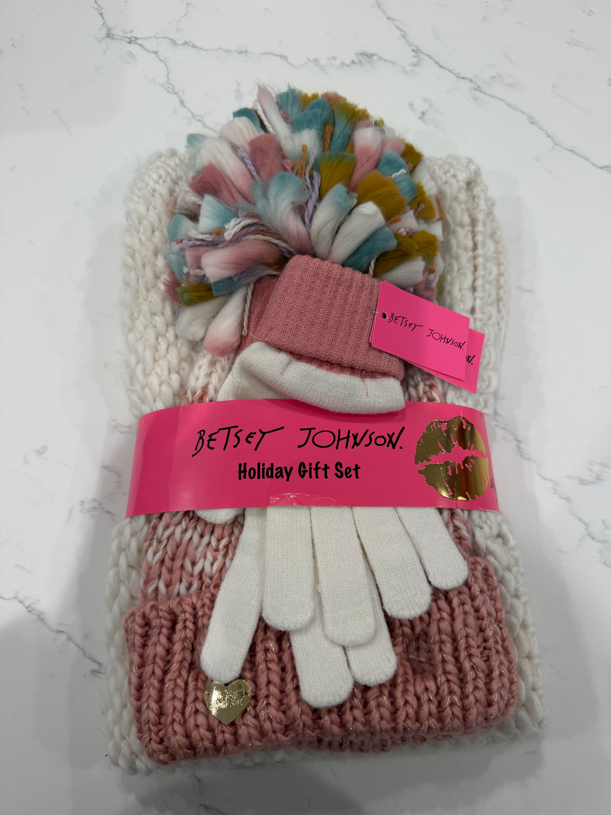 Hat, gloves & scarf set